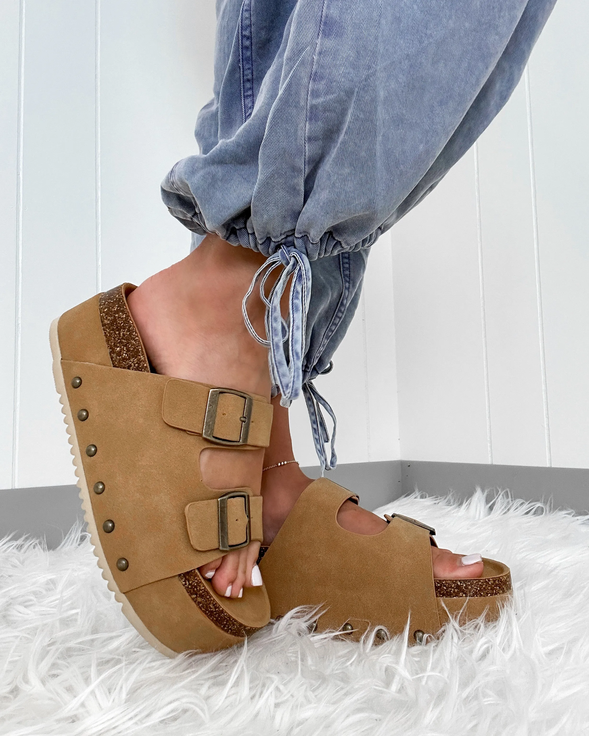 Maddie Studded Platform Sandals - Toffee