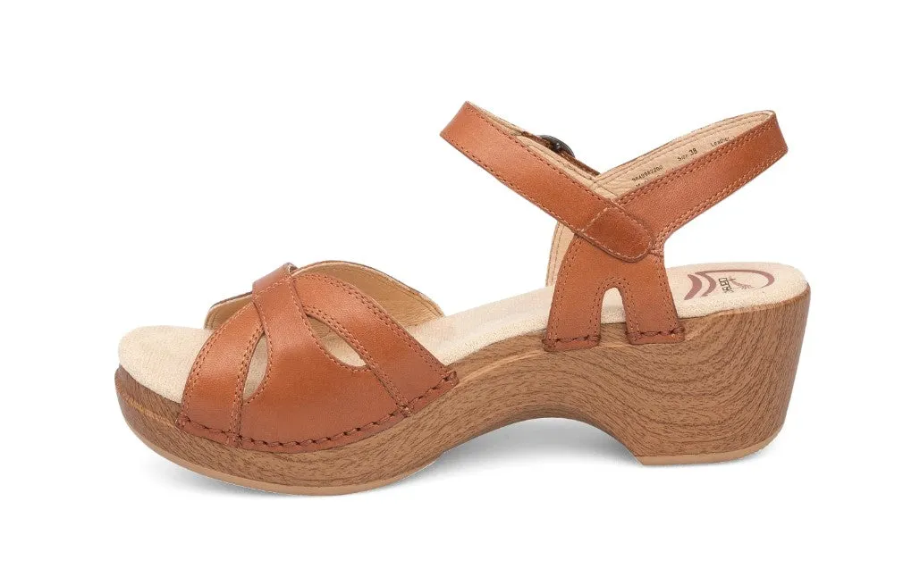 Women's Dansko Season 9849982200 Color: Camel